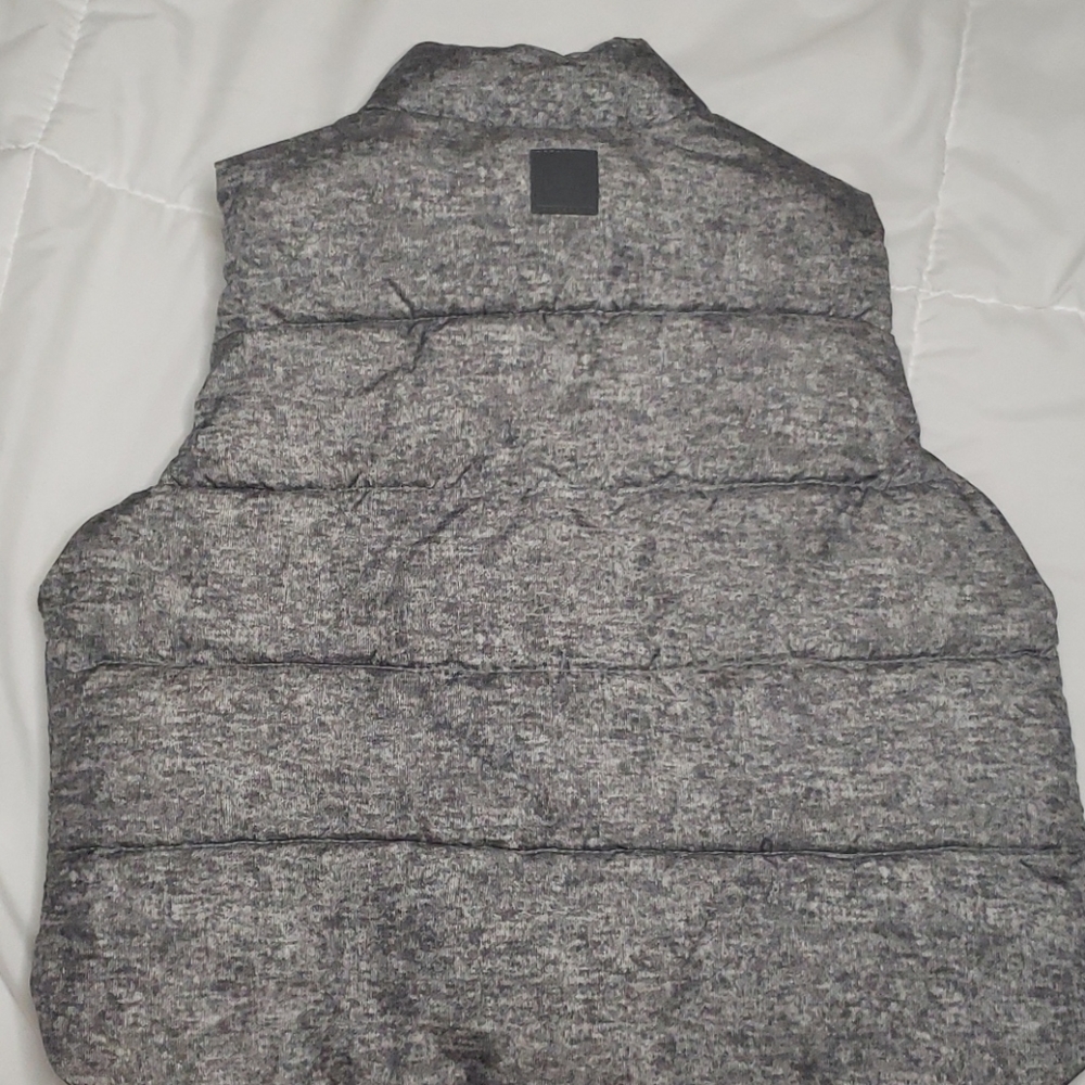 Vest - Picture 4 of 4